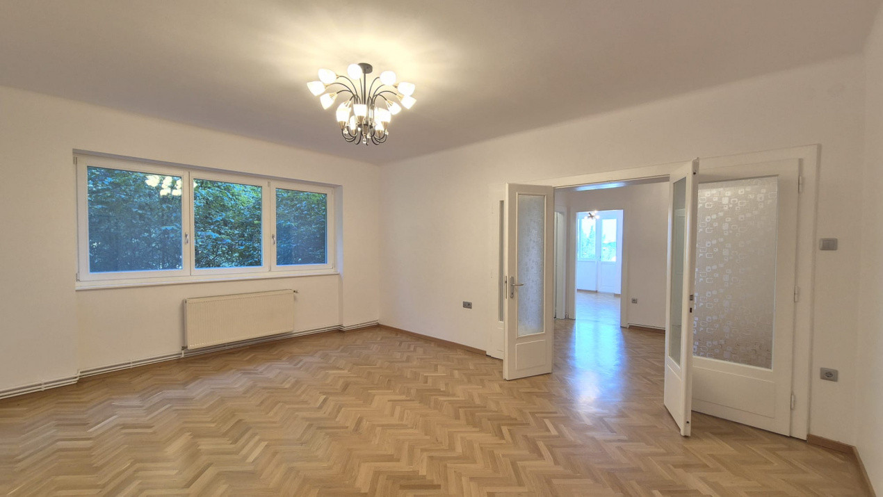 Apartament cu 2 camere partial mobilat in zona centrala
