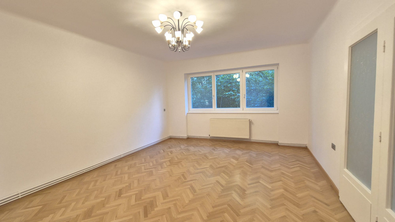 Apartament cu 2 camere partial mobilat in zona centrala