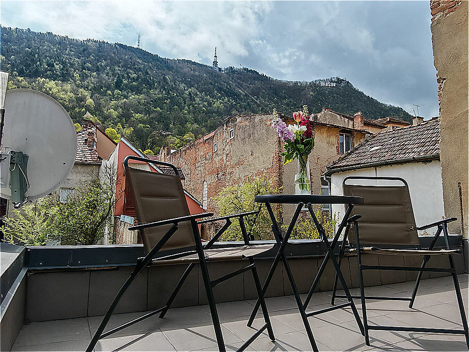 Ultracentral Brașov | Studio cu terasă 25 mp & vedere Tâmpa | 0% comision