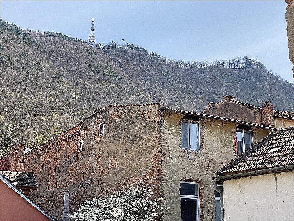 Ultracentral Brașov | Studio cu terasă 25 mp & vedere Tâmpa | 0% comision
