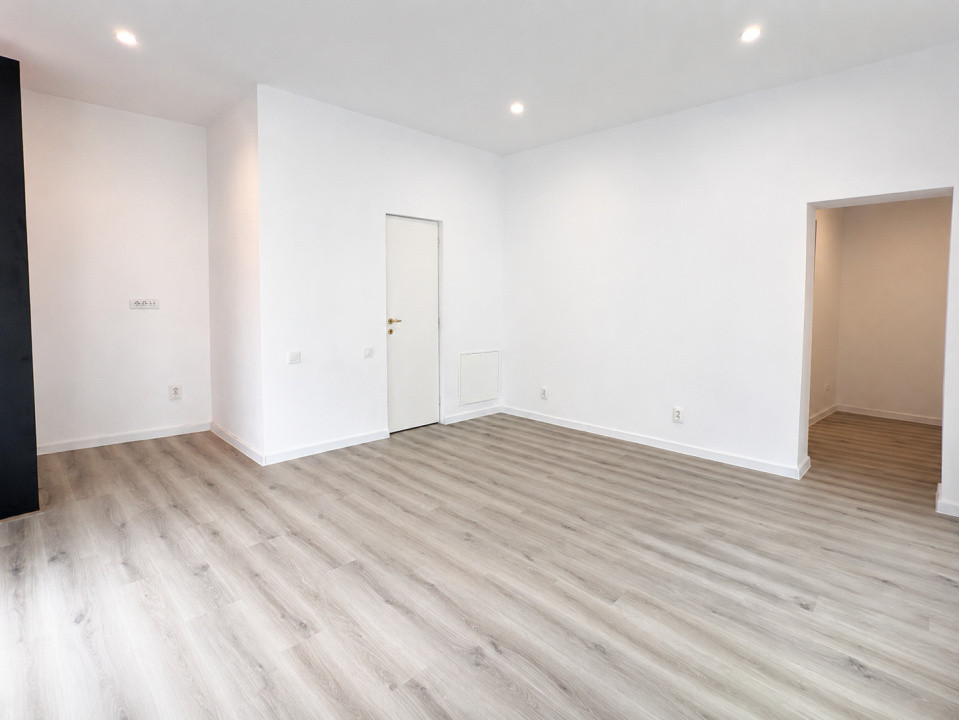 Spatiu comercial nou, 45 mp, cu curte proprie | Ideal birou sau servicii