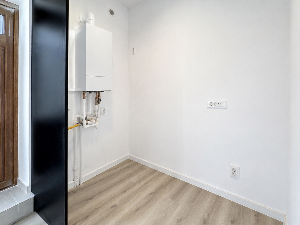 Spatiu comercial nou, 45 mp, cu curte proprie | Ideal birou sau servicii