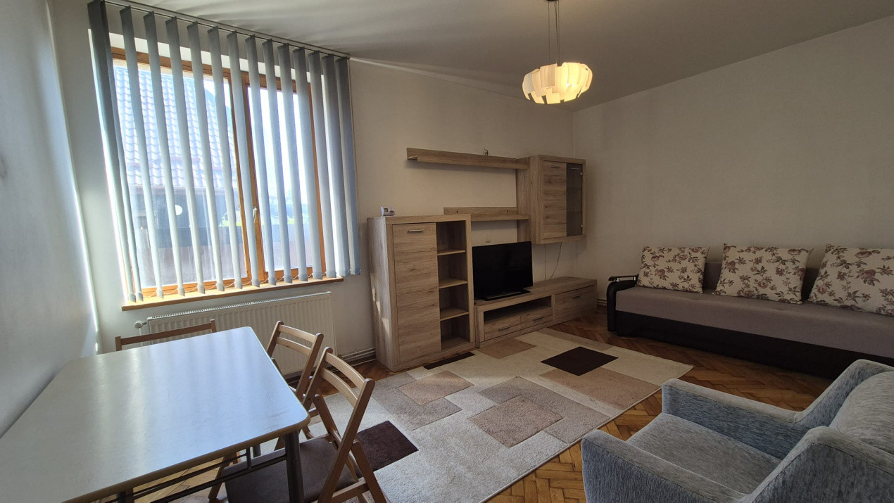 Apartament cu 2 camere pe strada Lunga