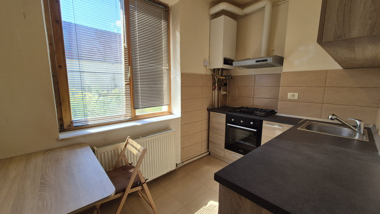 Apartament cu 2 camere pe strada Lunga