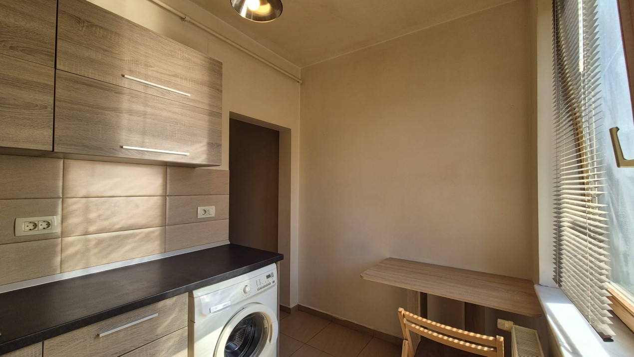 Apartament cu 2 camere pe strada Lunga