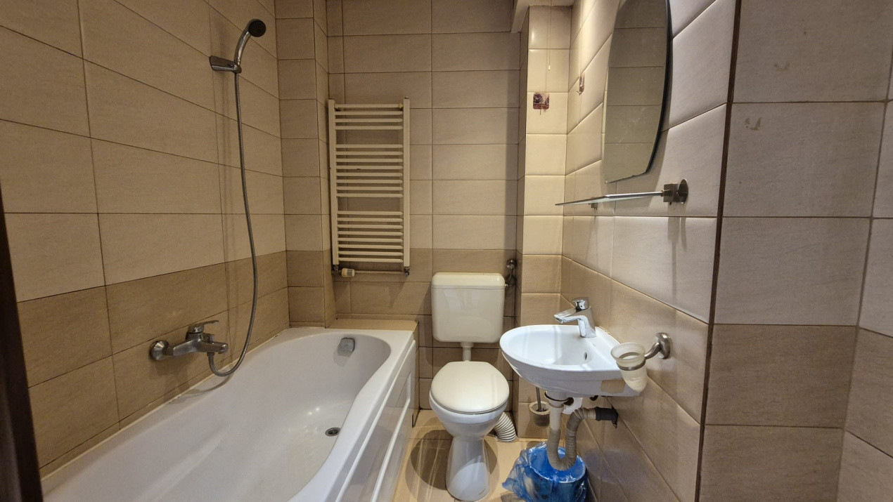 Apartament cu 2 camere pe strada Lunga