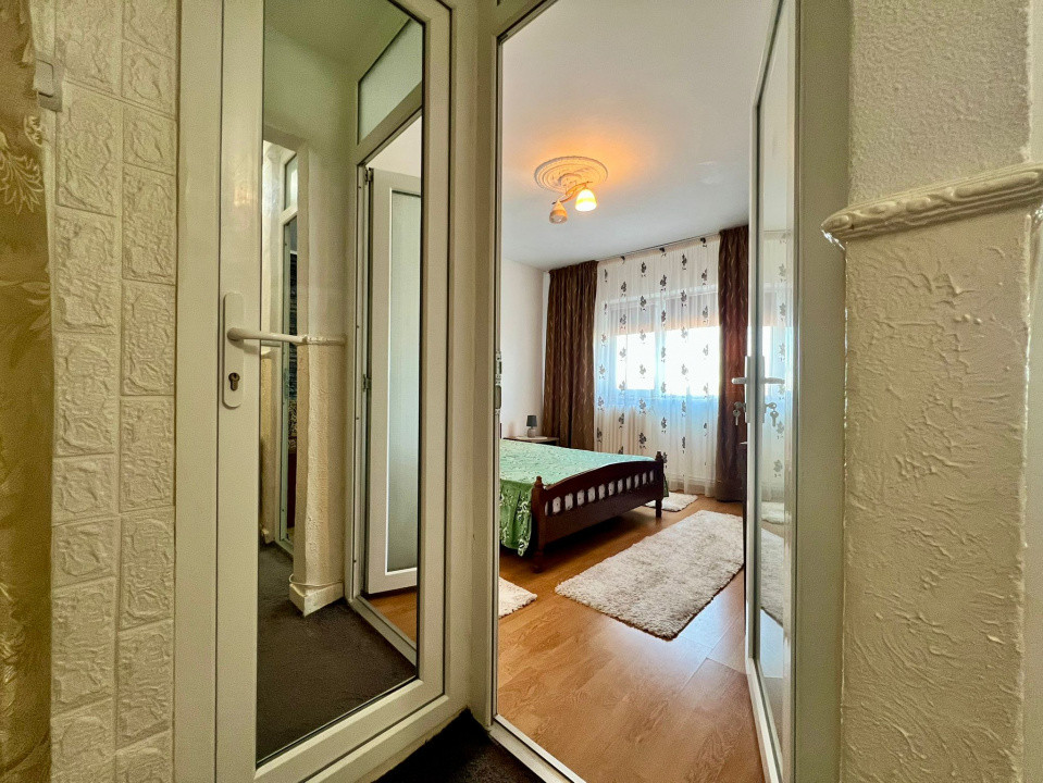 Apartament luminos 3 camere, 2 băi, parcare