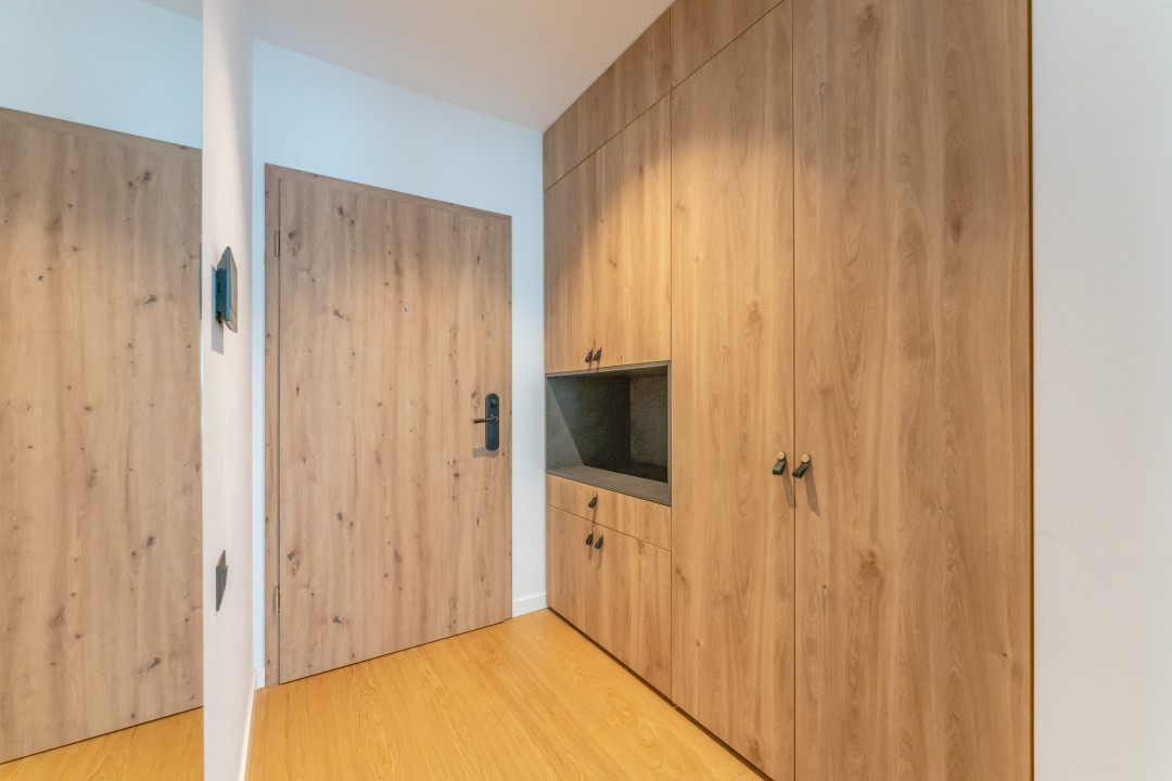 Închiriere apartament modern 3 camere cu vedere superbă Brașov