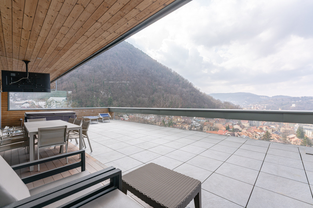 Penthouse Spectaculos | Jacuzzi | Vedere Panoramică | 4 Camere