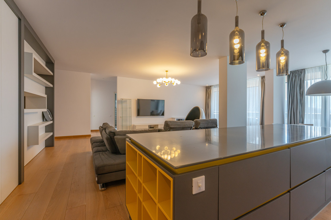 Penthouse Spectaculos | Jacuzzi | Vedere Panoramică | 4 Camere