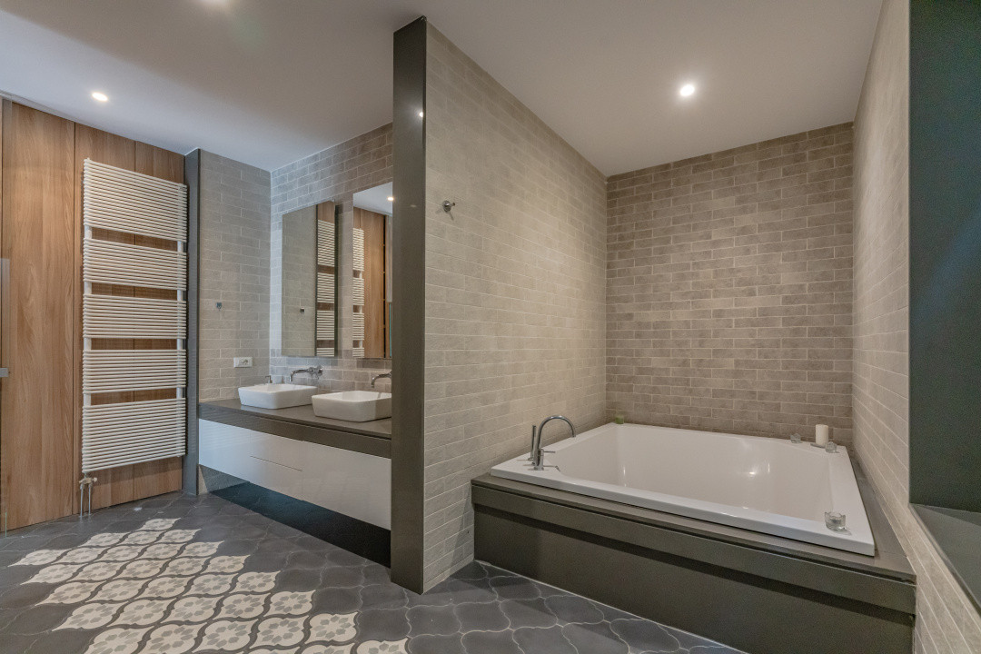 Penthouse Spectaculos | Jacuzzi | Vedere Panoramică | 4 Camere