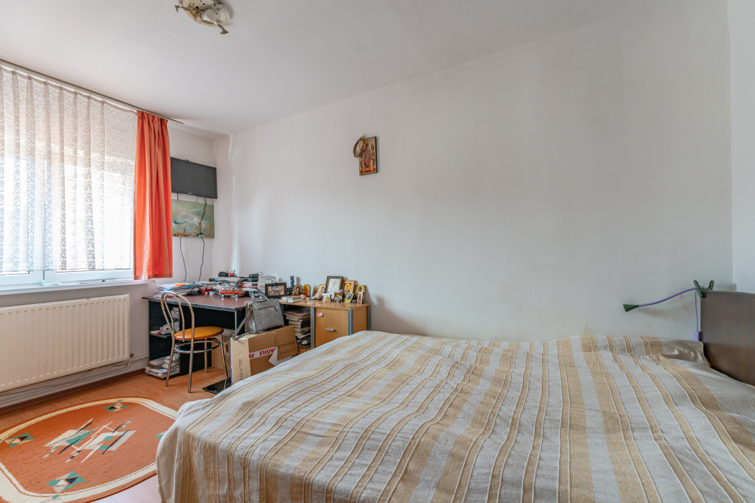 Apartament 4 camere de vânzare – 80 mp – Str. Carpaților – Vedere Tampa