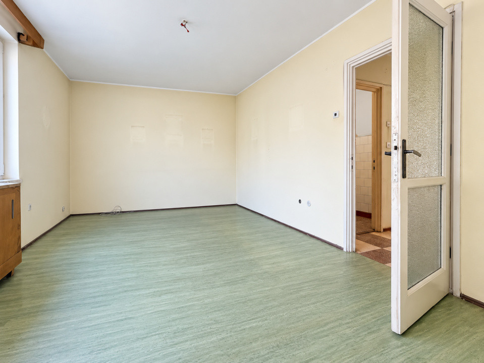 Apartament insorit,  cu mult potential, langa AFI mall/Tribunal/Directia Fiscala