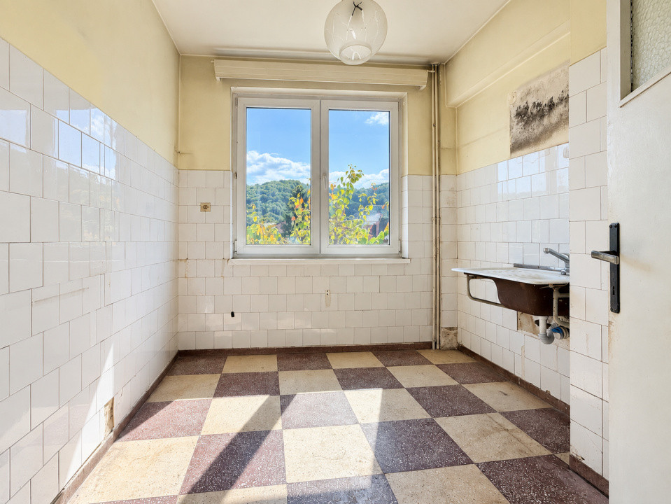 Apartament insorit,  cu mult potential, langa AFI mall/Tribunal/Directia Fiscala