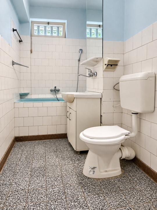 Apartament insorit,  cu mult potential, langa AFI mall/Tribunal/Directia Fiscala