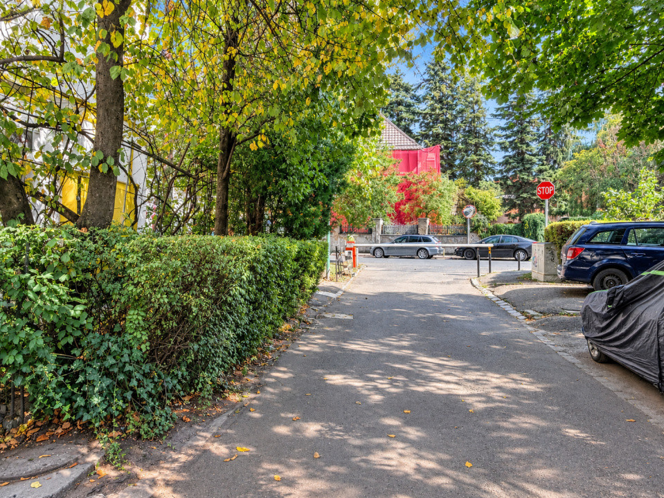 Apartament insorit,  cu mult potential, langa AFI mall/Tribunal/Directia Fiscala