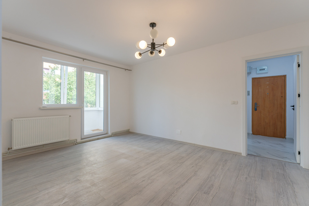 Apartament 2 camere renovat complet, etaj 1, in zona Astra - Calea Bucuresti.