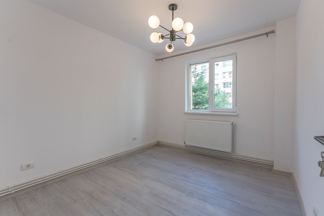 Apartament 2 camere renovat complet, etaj 1, in zona Astra - Calea Bucuresti.