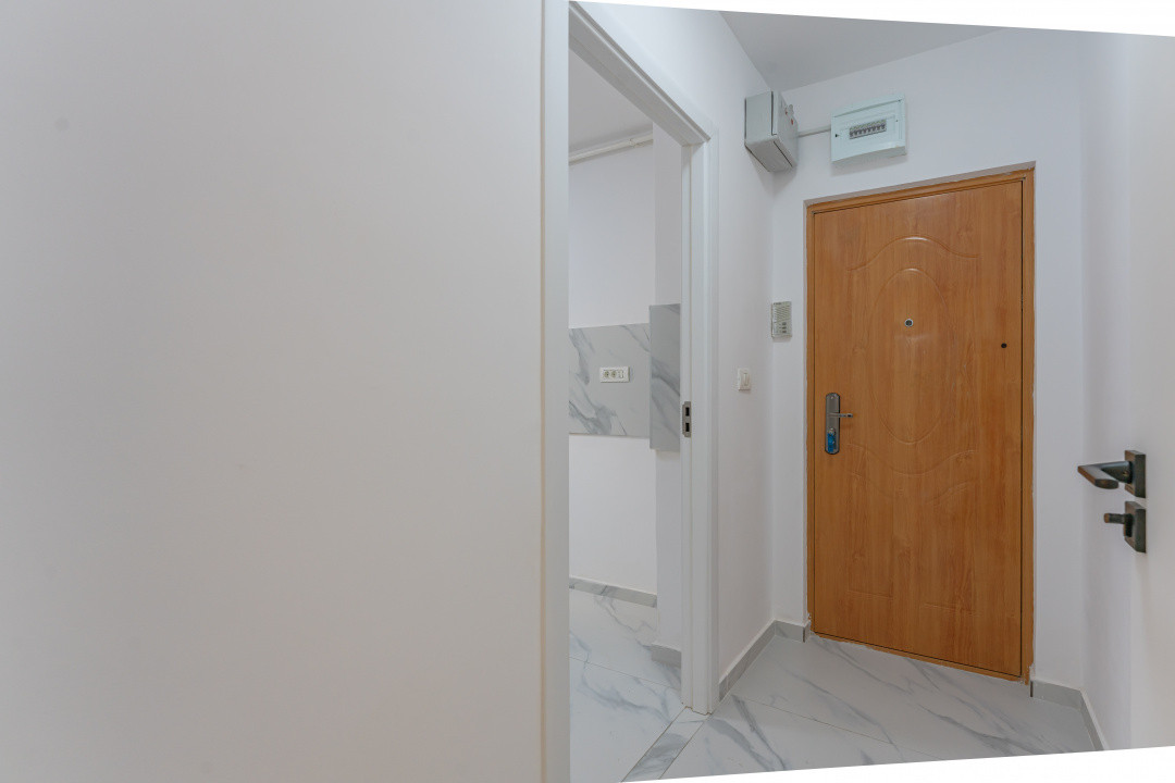 Apartament 2 camere renovat complet, etaj 1, in zona Astra - Calea Bucuresti.
