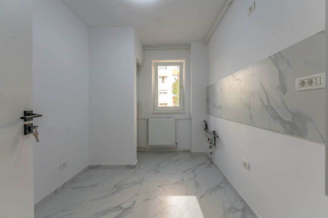 Apartament 2 camere renovat complet, etaj 1, in zona Astra - Calea Bucuresti.