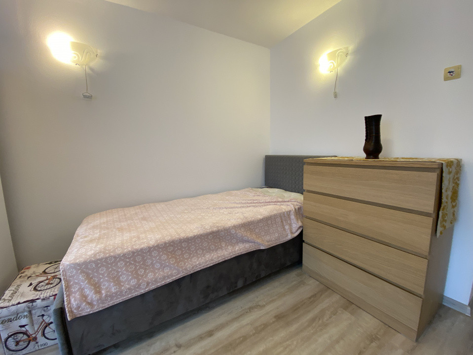 De închiriat garsonieră renovată – Nicolae Titulescu, lângă AFI Brașov