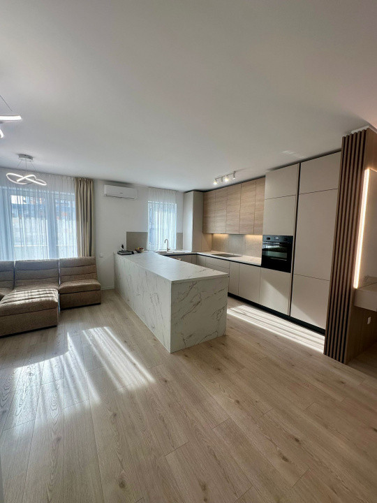 Apartament Lux 2 Camere Qualis  Tractorul cu Parcare Subterană