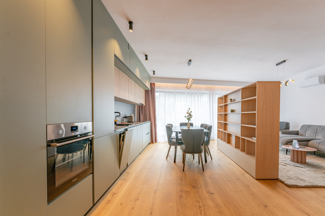 Apartament 4 Camere de Lux | 3 Dormitoare | Terasă 20 mp | Brașov