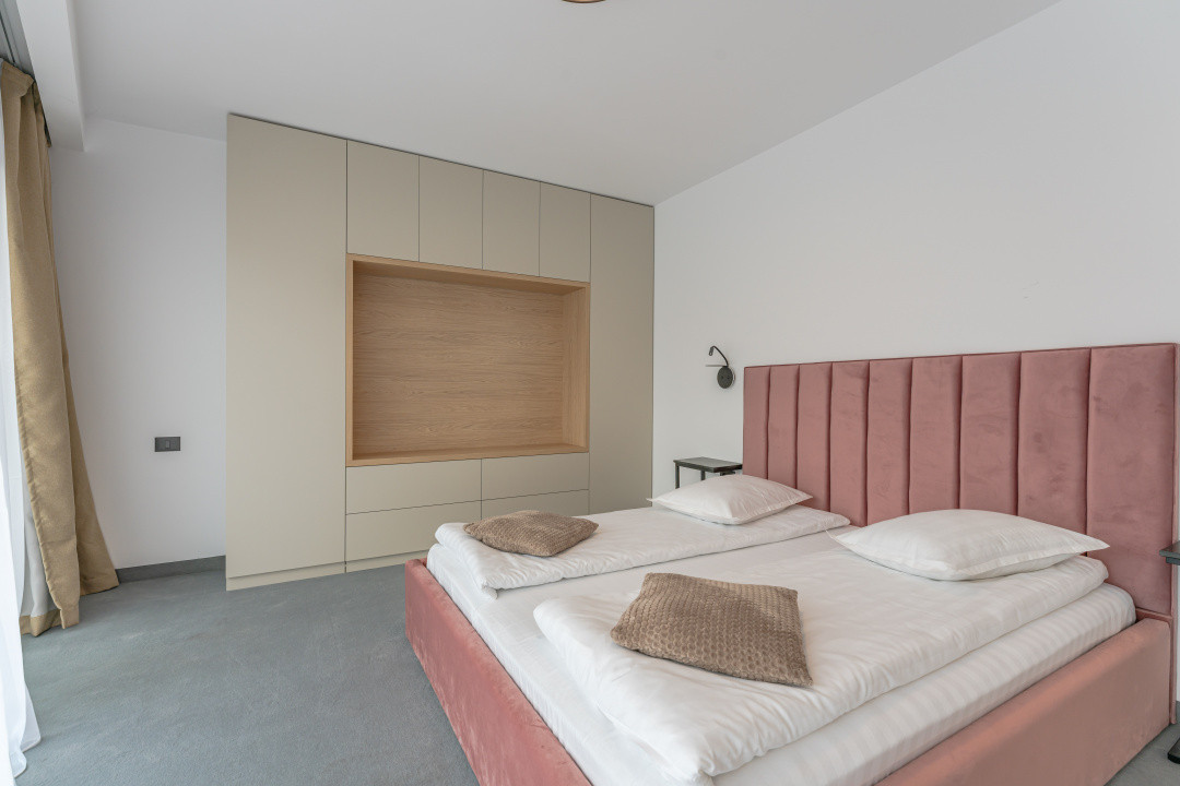 Apartament 4 Camere de Lux | 3 Dormitoare | Terasă 20 mp | Brașov
