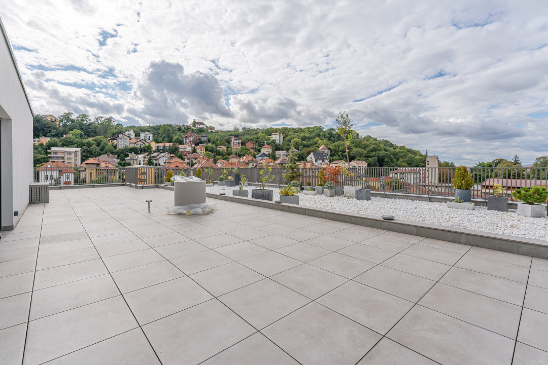 Penthouse de Lux | 4 Camere | 209 mp Terase | Vedere spre Tâmpa