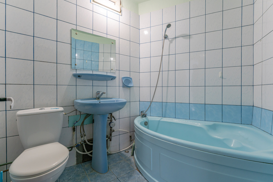 Apartament cu 2 camere, str. Lanii - Bartolomeu.