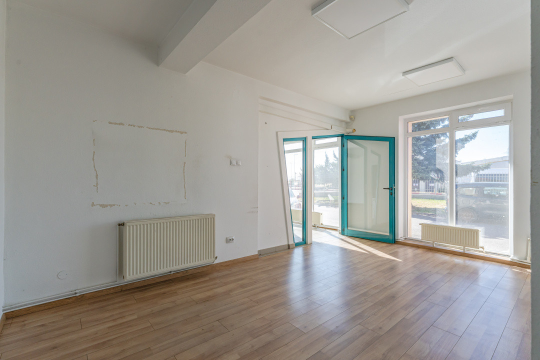 Hală 664 mp cu showroom, lift marfă și 15 parcări Brașov