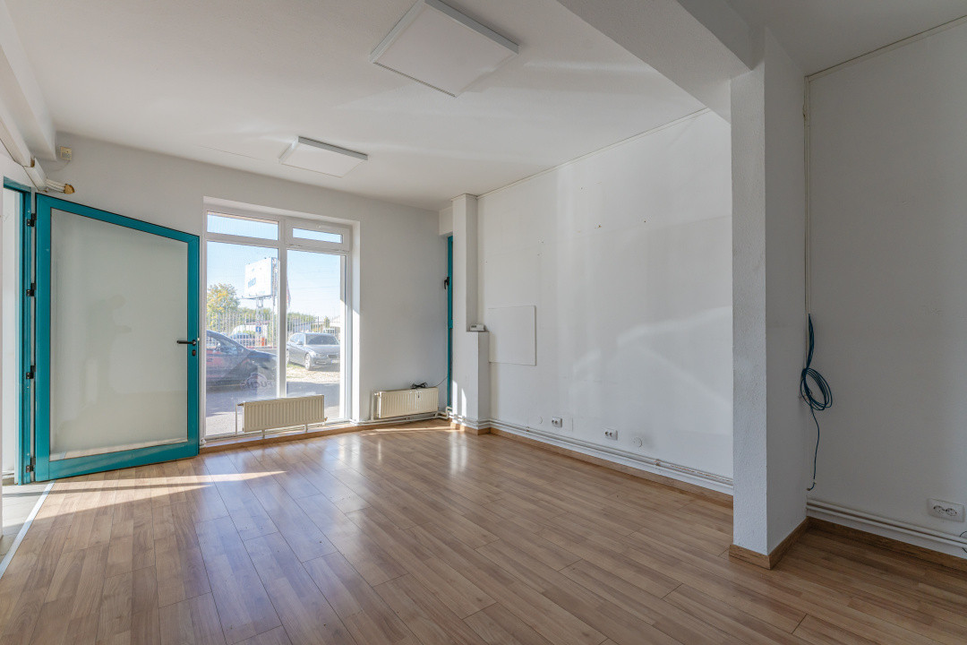 Hală 664 mp cu showroom, lift marfă și 15 parcări Brașov