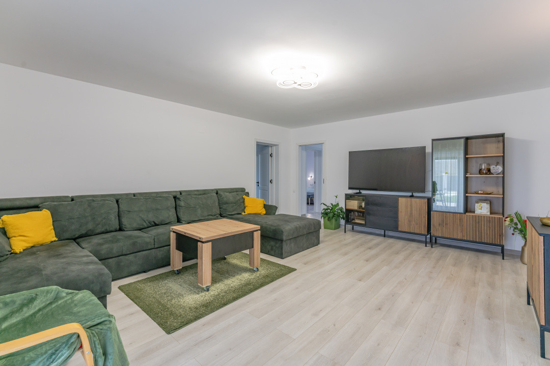 Casa in Harman, cu 4 dormitoare, terasa generoasa si teren de 652 mp