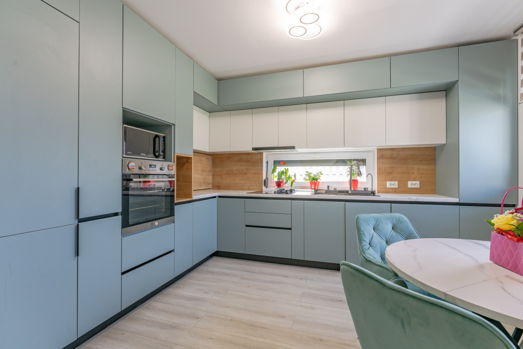 Casa in Harman, cu 4 dormitoare, terasa generoasa si teren de 652 mp
