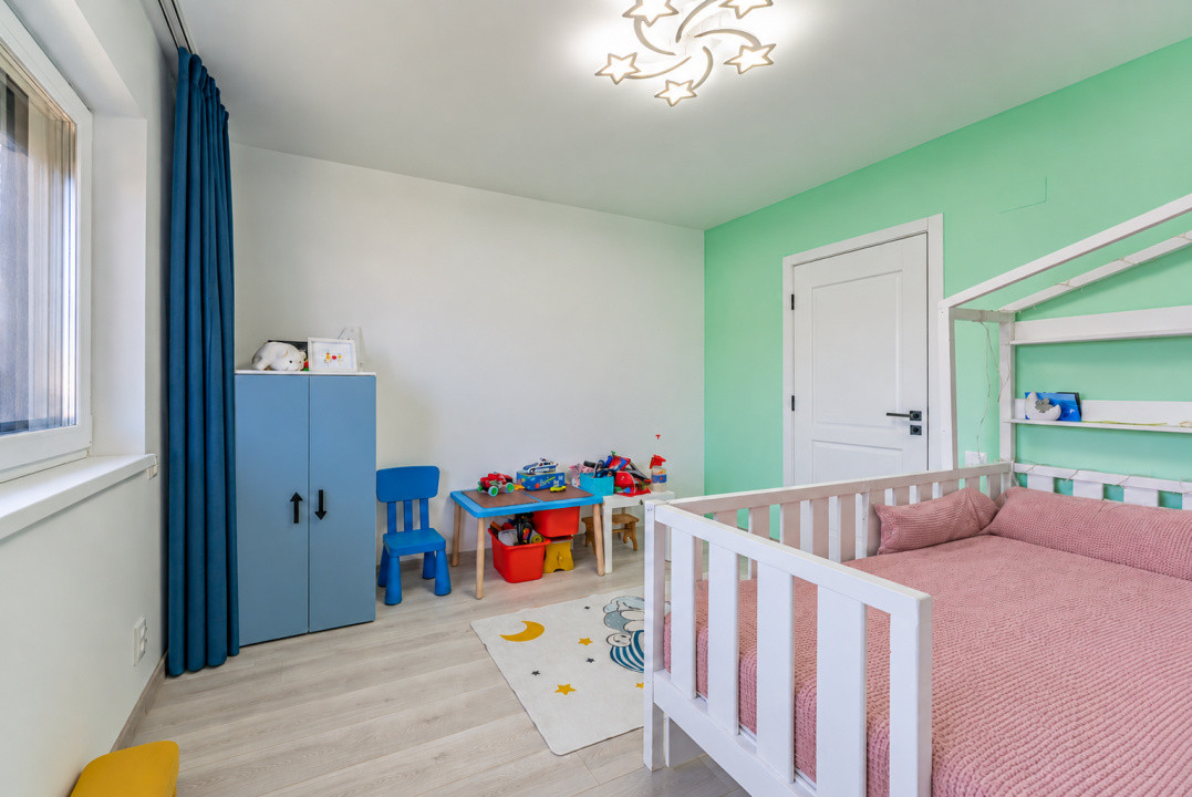 Casa in Harman, cu 4 dormitoare, terasa generoasa si teren de 652 mp