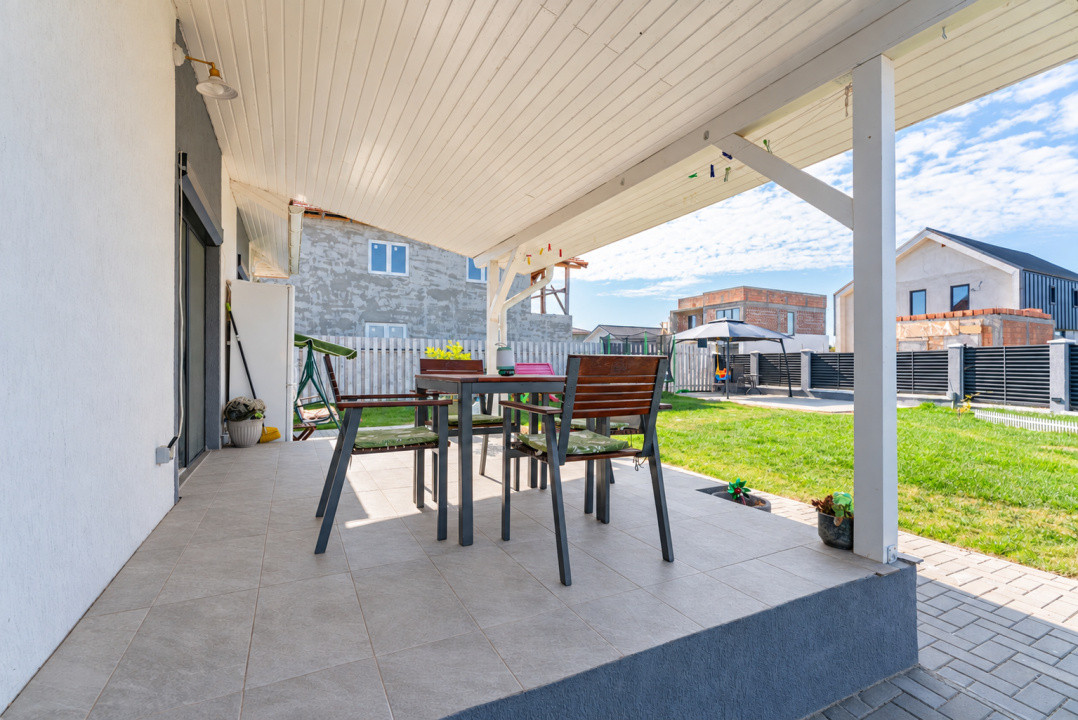 Casa in Harman, cu 4 dormitoare, terasa generoasa si teren de 652 mp