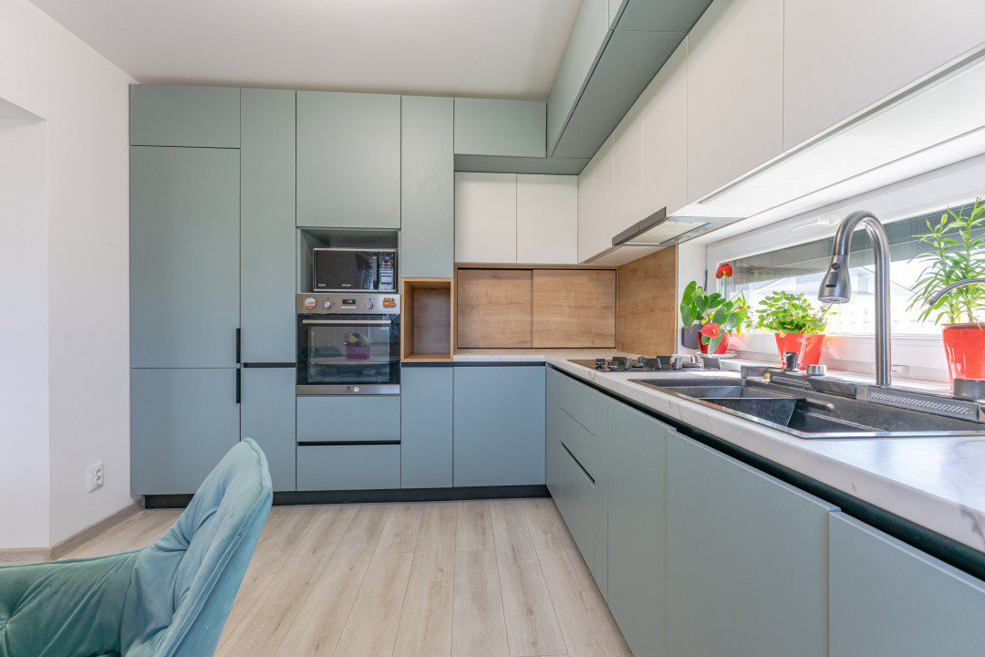 Casa in Harman, cu 4 dormitoare, terasa generoasa si teren de 652 mp