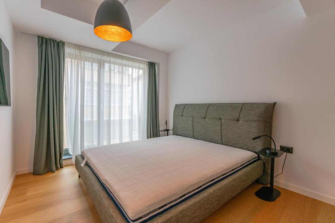 Închiriere apartament modern 3 camere cu vedere superbă Brașov