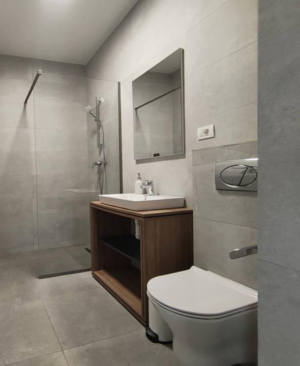 Apartament 3 camere spatios, complet utilat, terasa si parcare,  pet friendly