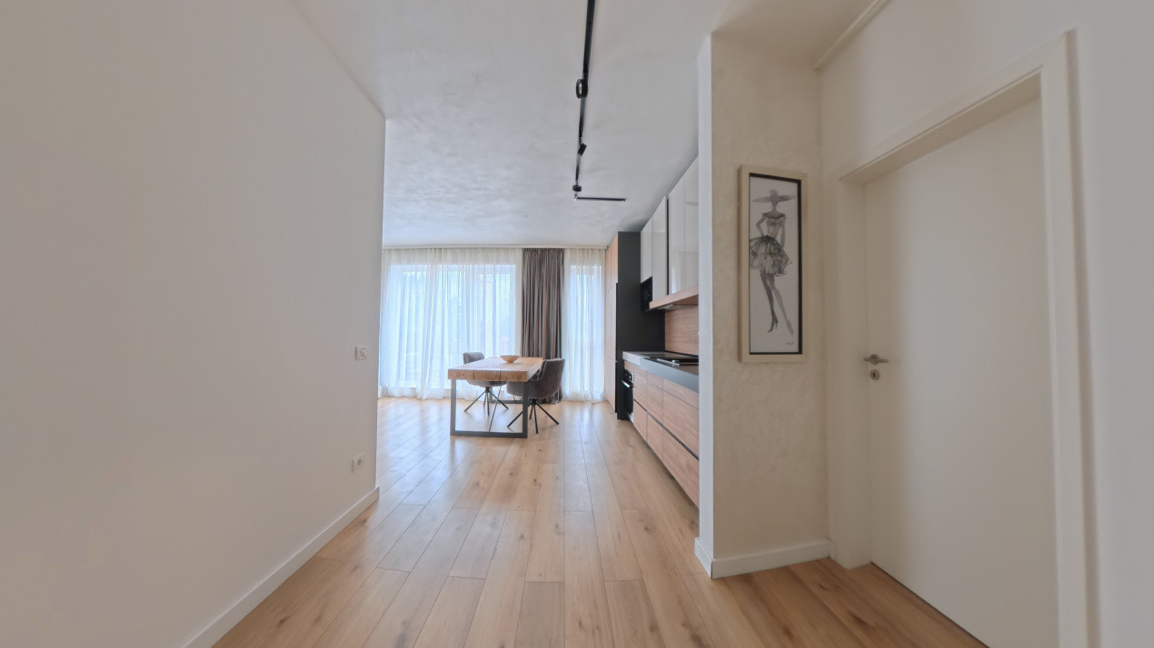 Apartament 3 camere spatios, complet utilat, terasa si parcare,  pet friendly