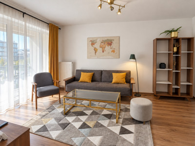 Apartament cu 2 camere pe Pietonala/Coresi 