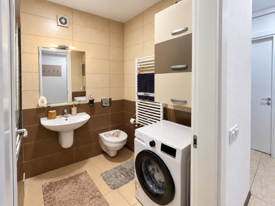 Apartament cu 2 camere Top City – Coresi | Parcare, boxa si dressing