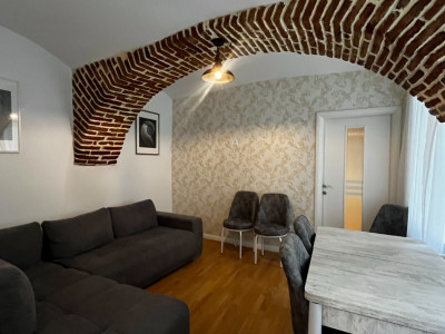 Apartament cu doua camere in Centrul Vechi 