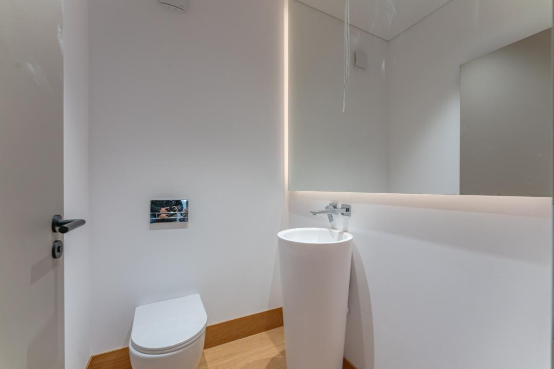 Penthouse de lux cu jacuzzi și vedere spectaculoasă spre Tâmpa