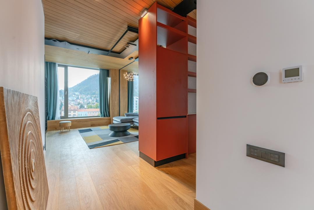 Penthouse de lux cu jacuzzi și vedere spectaculoasă spre Tâmpa