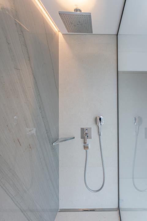 Penthouse Exclusivist cu Jacuzzi și Panoramă Superbă spre Tâmpa