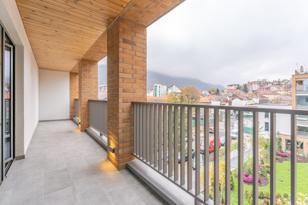 Apartament cu 4 camere in centrul Brasovului