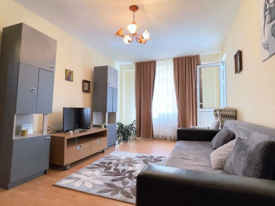 Apartament cu 3 camere zona Grivitei