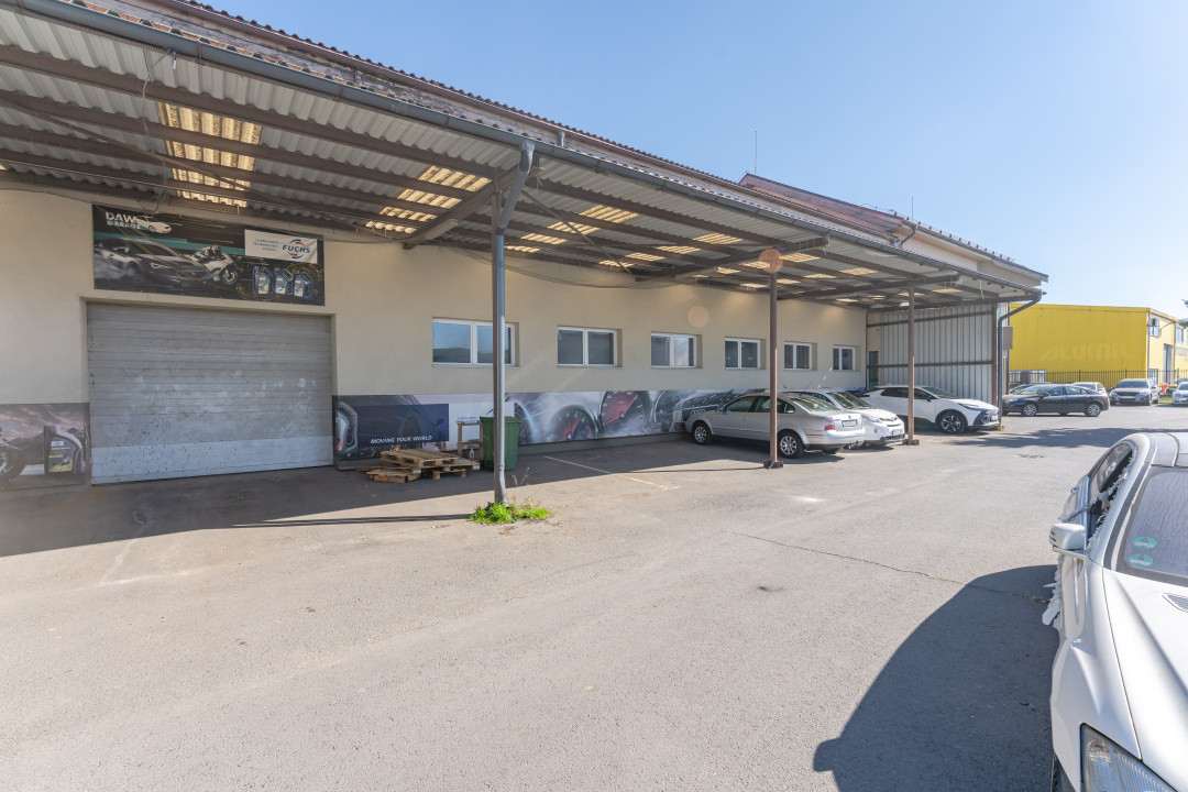 Hală 664 mp cu showroom, lift marfă și 15 parcări Brașov
