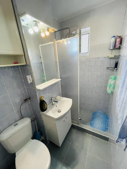 Apartament cu 3 camere, in zona podului Fartec